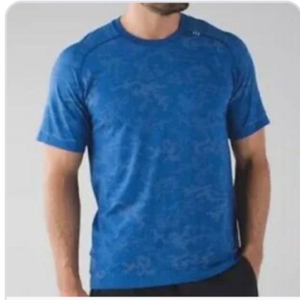 Men’s Lululemon Metal Vent Tech Blue Camouflage Shirt